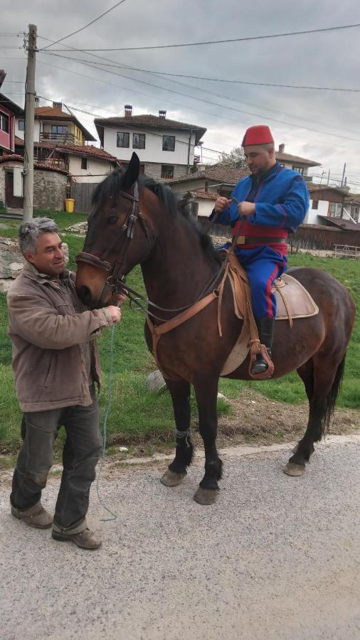 Хотел Дончо Войвода Копривщица Екстериор снимка